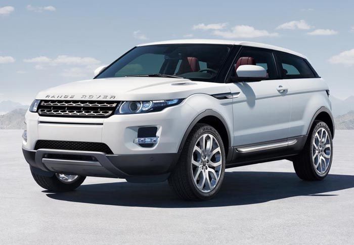 Στη Range Rover ήδη δοκιμάζουν ένα Evoque, ο 2λιτρος κινητήρας του οποίου αποδίδει 300 ίππους.
